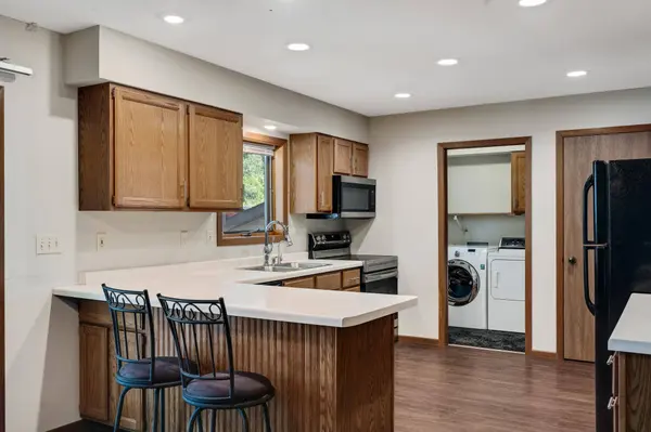 532 S 7th ST, La Crescent, MN 55947