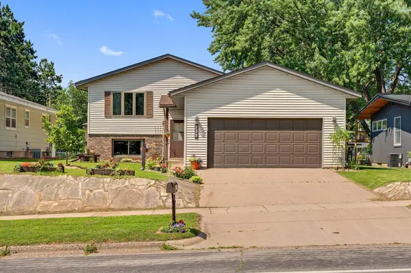 532 S 7th ST, La Crescent, MN 55947