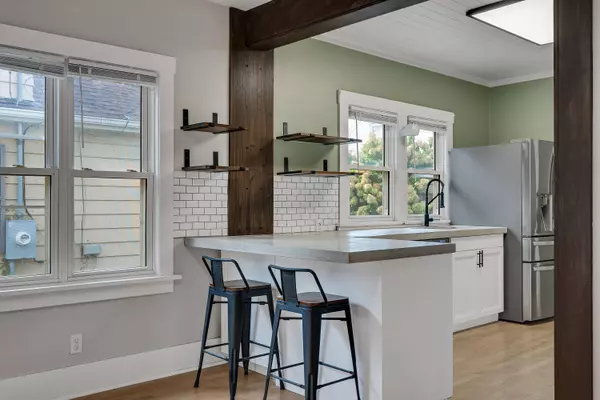 2307 Market St, La Crosse, WI 54601