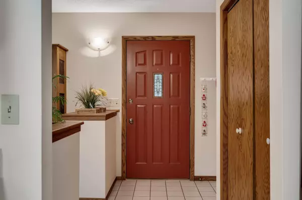 608 8th Ave N, Onalaska, WI 54650