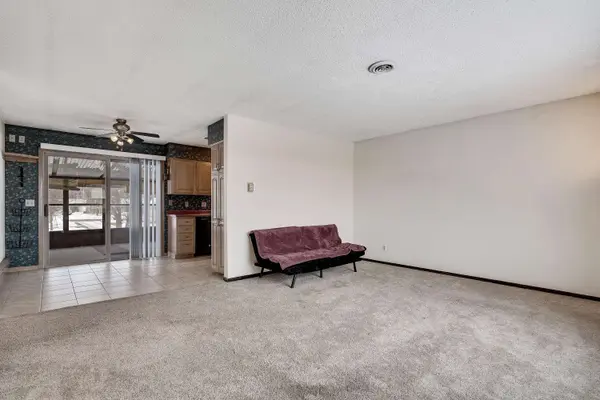 906 Redwood St W, La Crescent, MN 55947