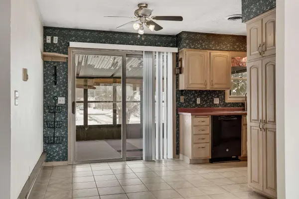 906 Redwood St W, La Crescent, MN 55947