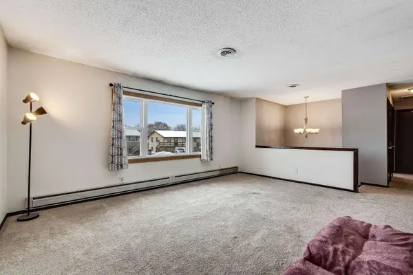 906 Redwood St W, La Crescent, MN 55947