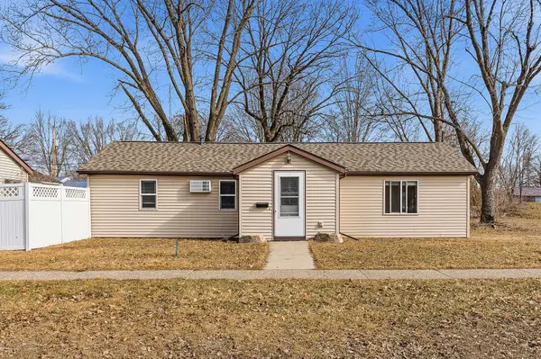 440 7th St S, La Crescent, MN 55947