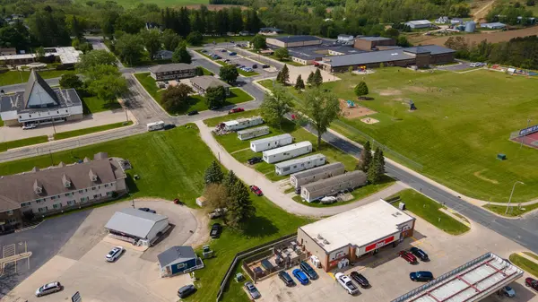 813 Chatfield Ave NW, Preston, MN 55965