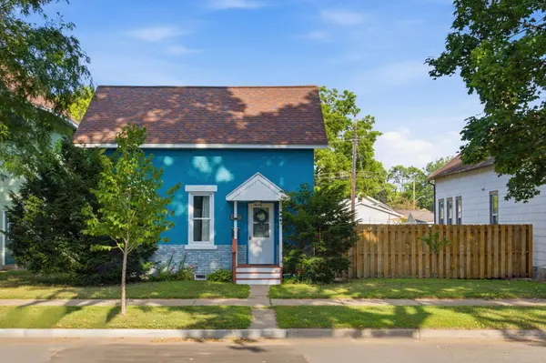 1023 8th St S, La Crosse, WI 54601