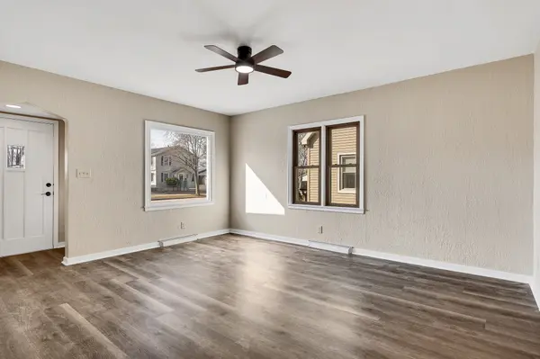 1521 Travis St, La Crosse, WI 54601-6468