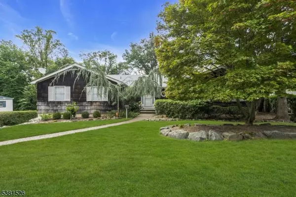 27 Underwood Dr, West Orange Twp., NJ 07052