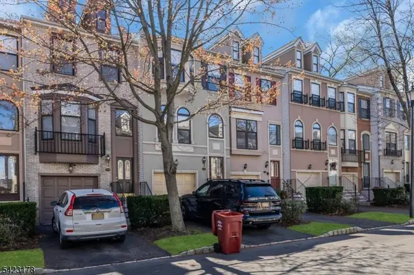 451 Hartford Dr, Nutley Twp., NJ 07110