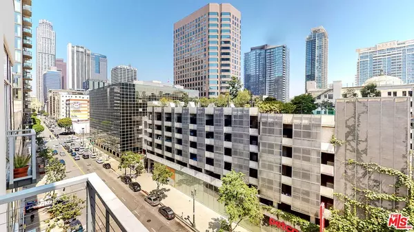 645 W 9th St #720, Los Angeles, CA 90015