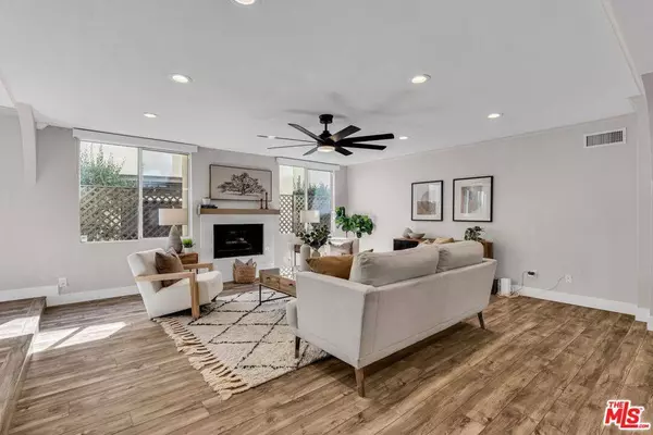 14106 Dickens ST #102, Sherman Oaks, CA 91423