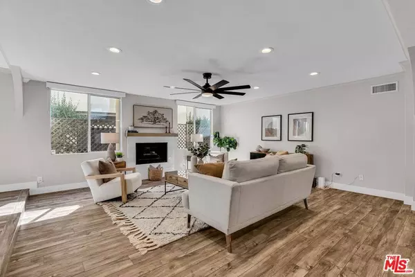 14106 Dickens St #102, Sherman Oaks, CA 91423