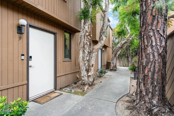 100 Hurlbut ST #9, Pasadena, CA 91105