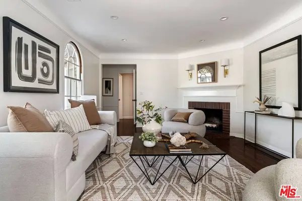 2344 Paloma St, Pasadena, CA 91104
