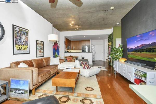 288 3Rd St #612, Oakland, CA 94607