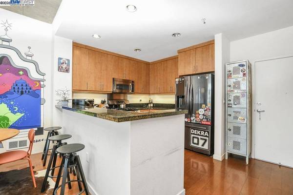 288 3Rd St #612, Oakland, CA 94607