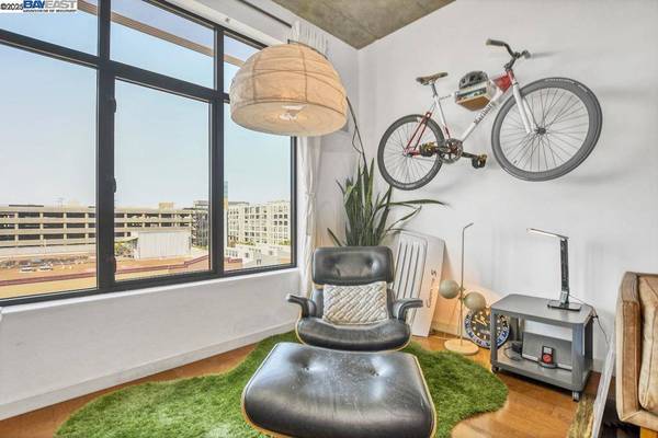 288 3Rd St #612, Oakland, CA 94607