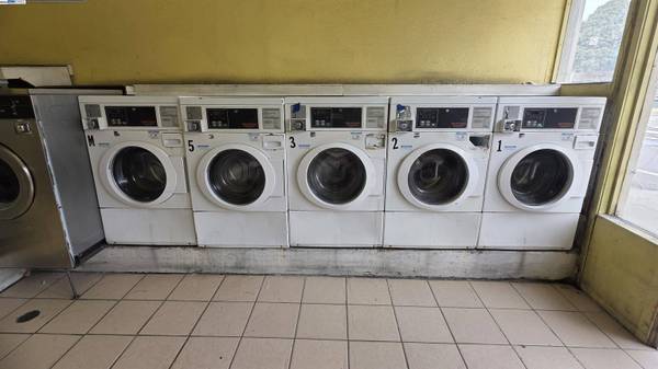 6246 3rd St, San Francisco, CA 94124