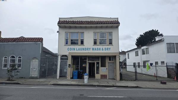 6246 3rd St, San Francisco, CA 94124
