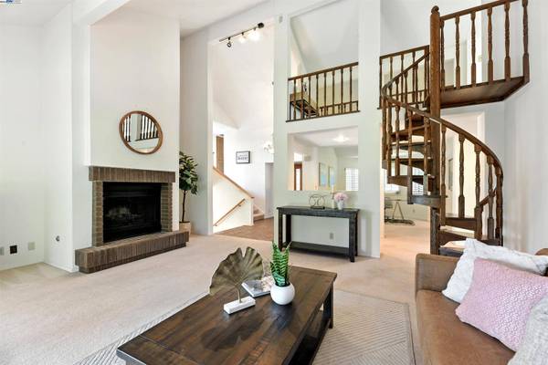 646 Bella Vista Ct, Fremont, CA 94539