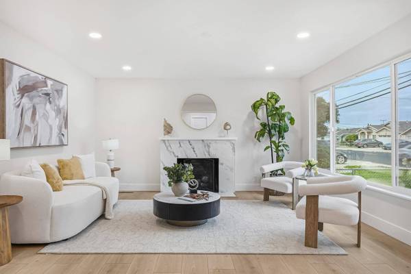 5912 Mayhews Landing Rd, Newark, CA 94560