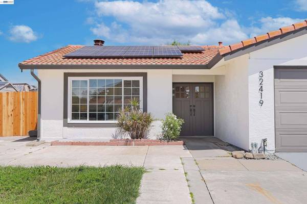 32419 Woodland Dr, Union City, CA 94587