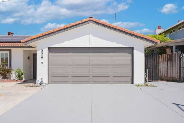 32419 Woodland Dr, Union City, CA 94587