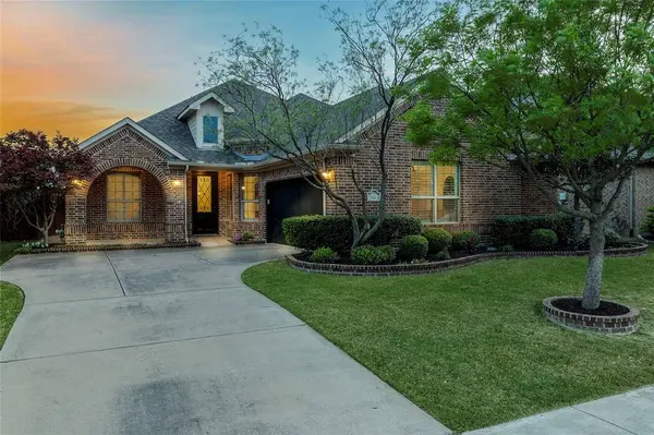 544 Royal Glade Drive, Keller, TX 76248