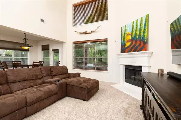 9801 Sinclair Street, Fort Worth, TX 76244