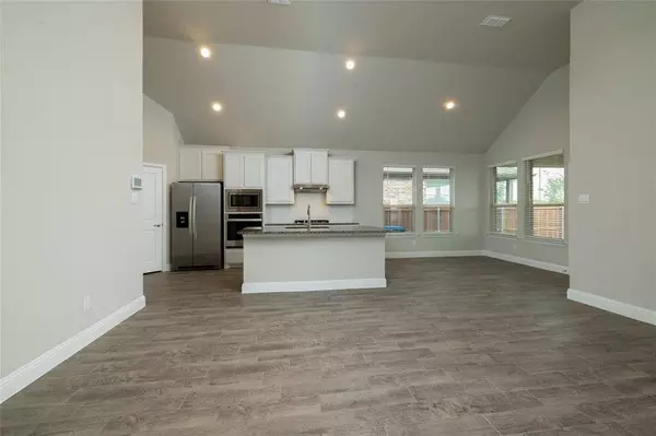 4816 Dewy Rose Lane, Fort Worth, TX 76244