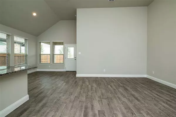 4816 Dewy Rose Lane, Fort Worth, TX 76244