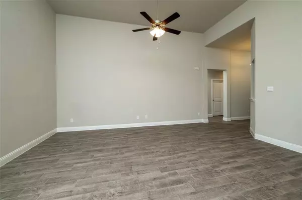 4816 Dewy Rose Lane, Fort Worth, TX 76244