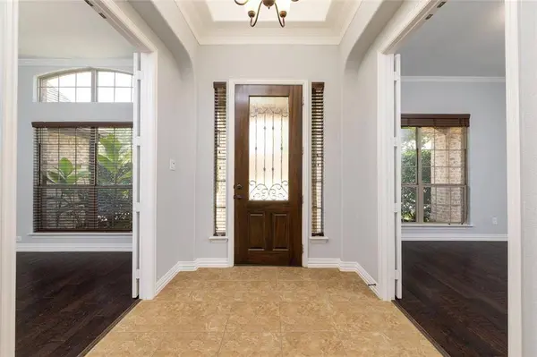 305 Dorset Court, Roanoke, TX 76262