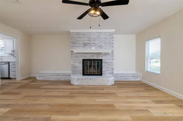 6300 Sunnybrook Drive, Watauga, TX 76148