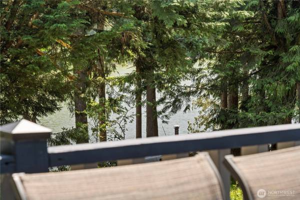 1768 Emerald Lake WAY, Bellingham, WA 98226