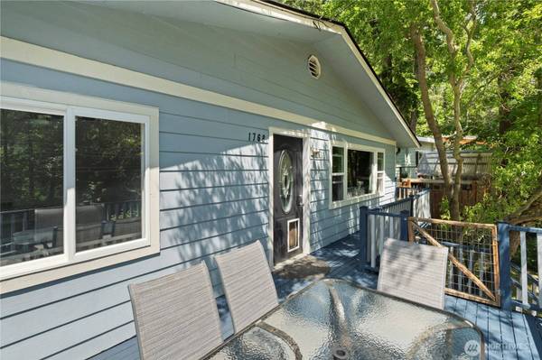 1768 Emerald Lake WAY, Bellingham, WA 98226