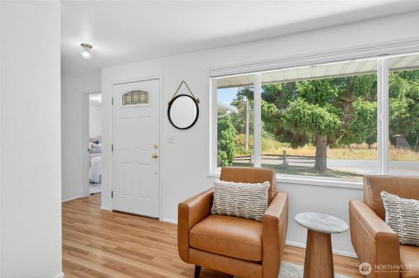 4012 Commercial AVE, Anacortes, WA 98221