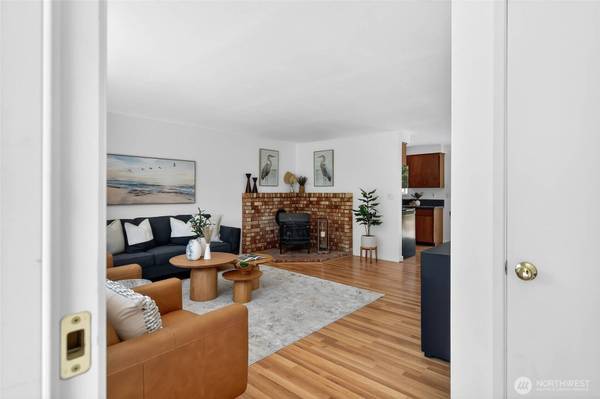 4012 Commercial AVE, Anacortes, WA 98221