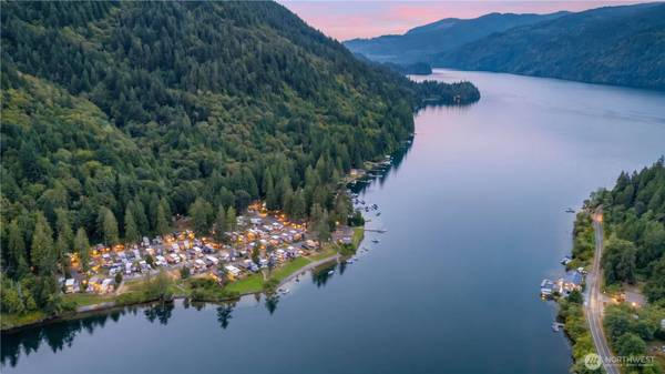 990 S Lake Whatcom BLVD #9, Sedro Woolley, WA 98284