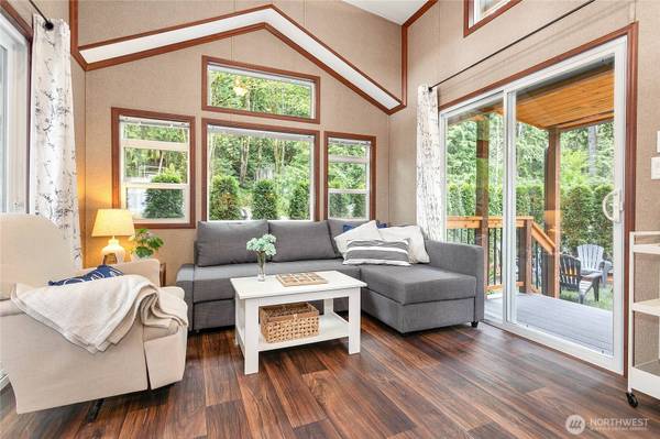 990 S Lake Whatcom BLVD #9, Sedro Woolley, WA 98284