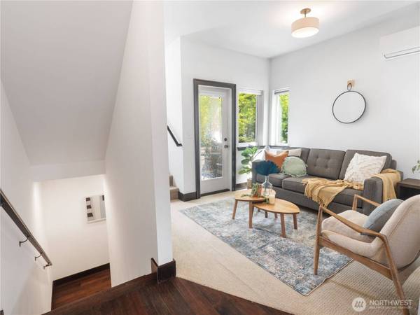 2019 Cornwall AVE, Bellingham, WA 98225