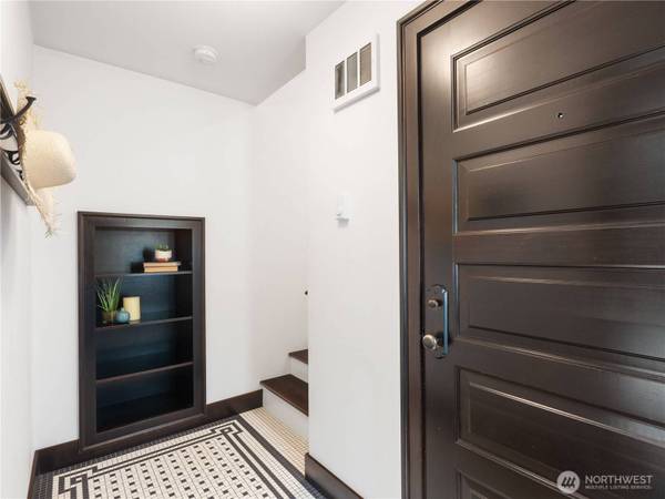 2019 Cornwall AVE, Bellingham, WA 98225