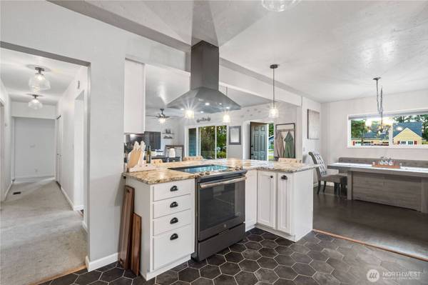 3116 Alderwood AVE, Bellingham, WA 98225