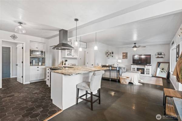 3116 Alderwood AVE, Bellingham, WA 98225