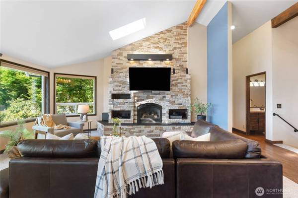 4815 Academy ST, Bellingham, WA 98226