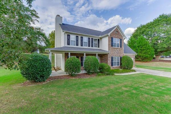 4212 Gold Springs LN, Hoschton, GA 30548