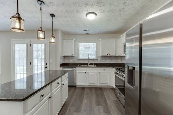 3931 Bogan Mill RD, Buford, GA 30519