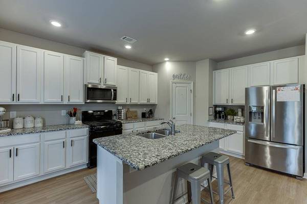 206 Auburn Crossing DR, Auburn, GA 30011