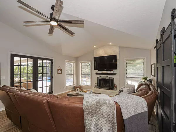 988 Spanish Wells DR, Melbourne, FL 32940