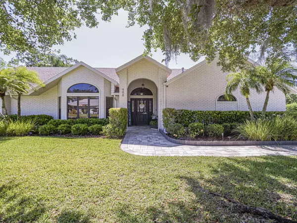 988 Spanish Wells DR, Melbourne, FL 32940